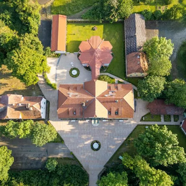 Schlosshotel Wilhelmsthal，位于Schäferberg的酒店