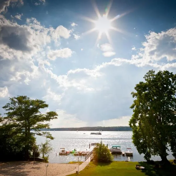 Hotel Resort Märkisches Meer，位于迪恩道夫拉罗的酒店