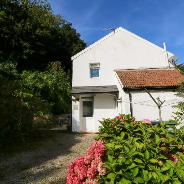 Kiln Cottage，位于伊尔弗勒科姆的酒店