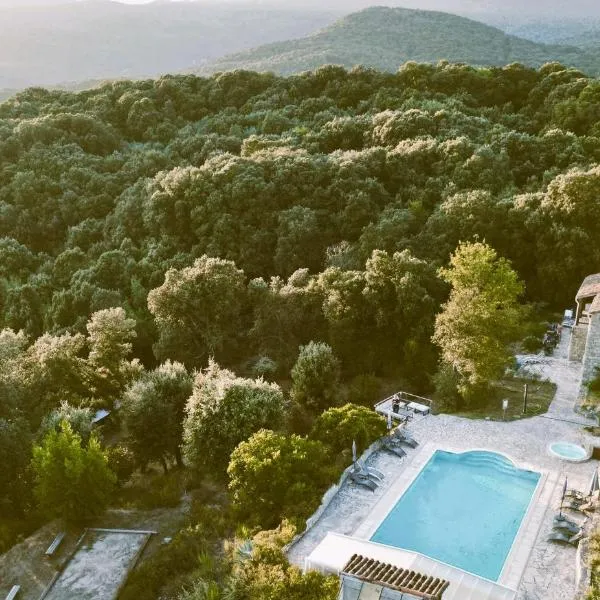 DOMAINE CARDU，位于Cardo-Torgia的酒店