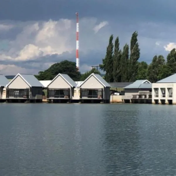 Millys Restaurant and Chalets，位于Machadodorp的酒店