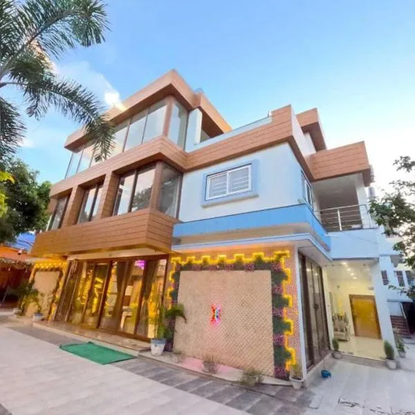 THE MANTRA- A Luxury Boutique Hotel，位于Khagaul的酒店