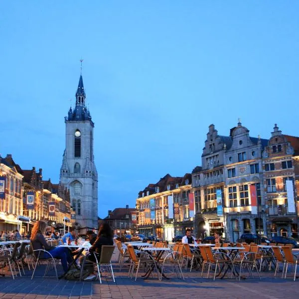 AGORA Tournai Wellness Suites 3 appartements touristiques sur la Grand-Place，位于图尔奈的酒店