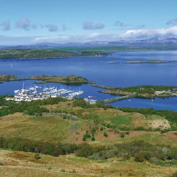 Loch Shuna Lodges，位于Craobh Haven的酒店