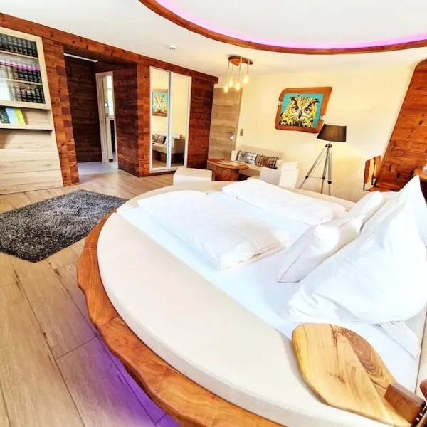 Luxus Romantik Apartment mit Whirlpool und Sauna，位于奥滕赫芬的酒店