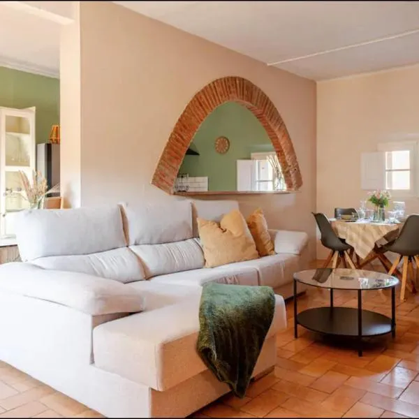 Cal Robusto, Apartament in Masía with horses，位于Siurana的酒店