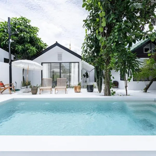 Stunning Pool Villa - In Old Town Chiang Mai，位于清迈的酒店