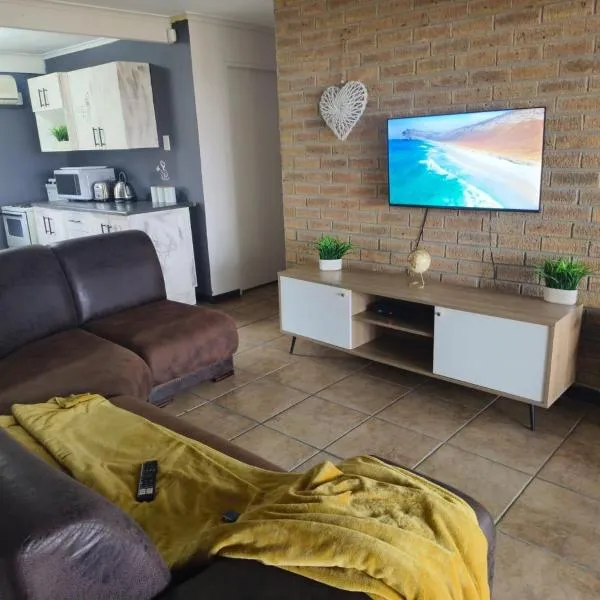 Boitumelo Bluewater Apartments，位于伊丽莎白港的酒店