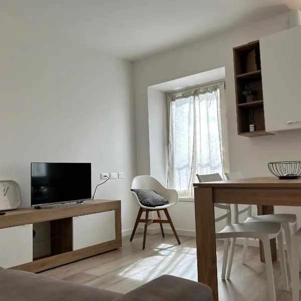 Fanzago Trilo Home，位于克卢索内的酒店