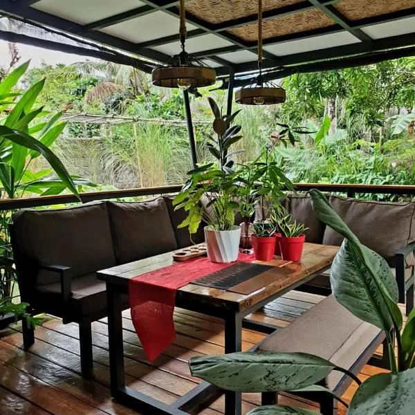 Brookfarm Cottage，位于Irosin的酒店