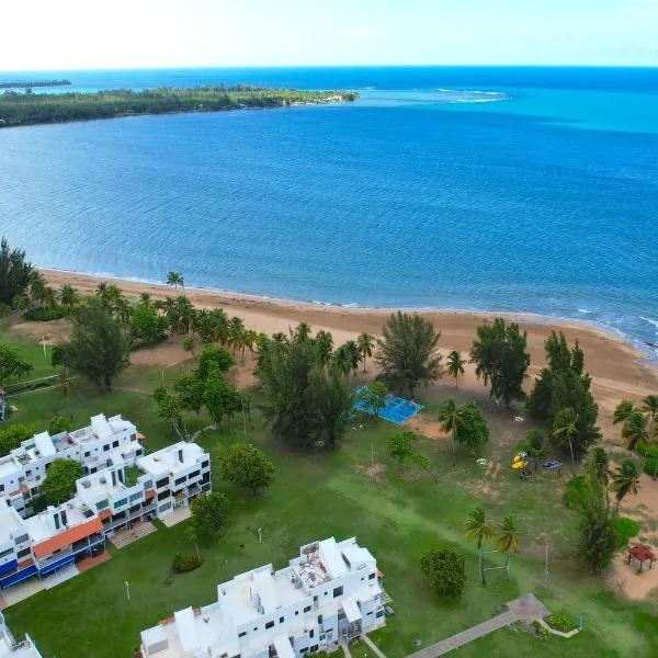 Villa Layka Beach House at Playas del Yunque，位于里奥格兰德的酒店