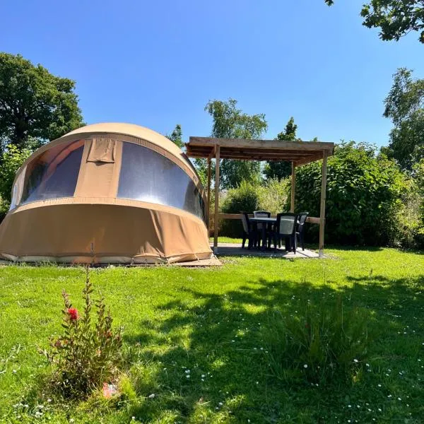 Camping La Tourelle，位于Plémy的酒店