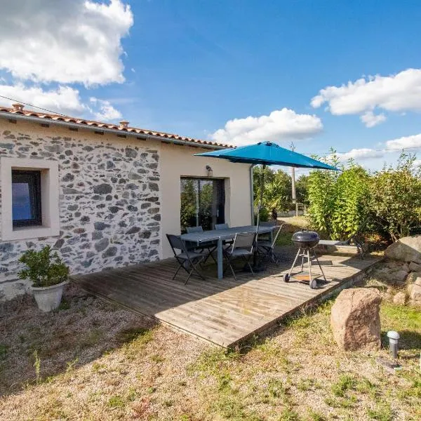 Gîte moderne et confort, proche Puy du Fou, Nantes, Cholet, terrasse, pêche à l'étang privé - FR-1-622-42，位于La Renaudière的酒店