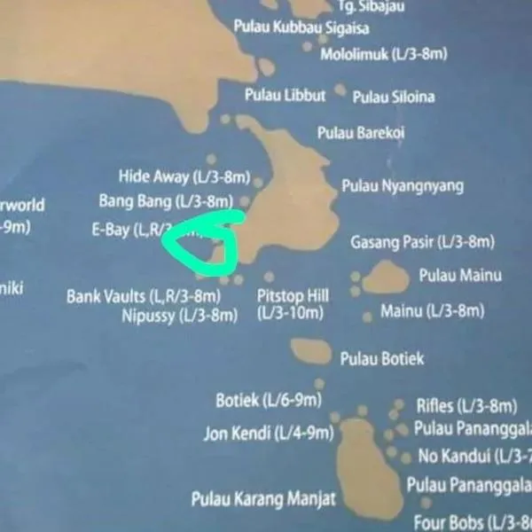 Masokut Surf Camp Siberut,位于Masokut的酒店