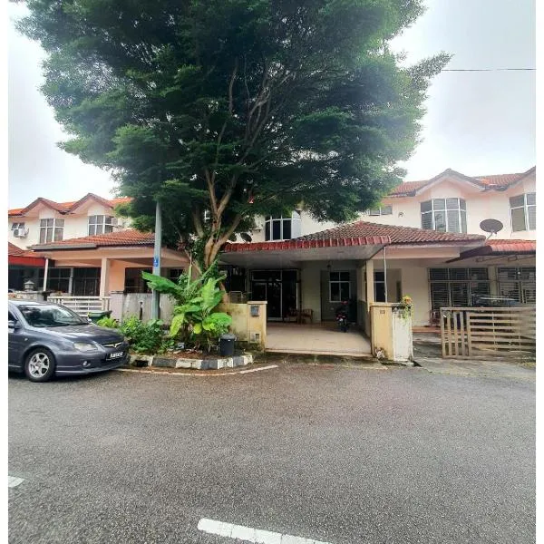 Homestay Pohon Rendang，位于浮罗山背的酒店