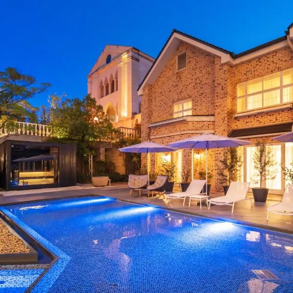 Garden Terrace Fukuoka Hotels Resorts，位于福冈的酒店