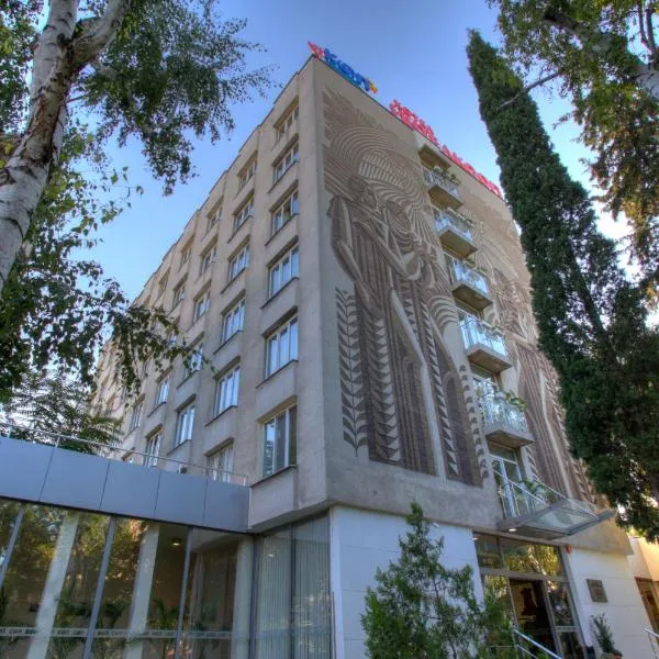 英特尔库珀酒店，位于Orizari的酒店