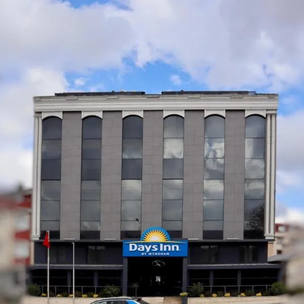 Days Inn by Wyndham Istanbul Arnavutkoy，位于Ömerli的酒店