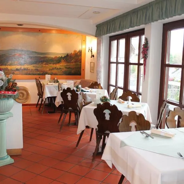 Landgasthof Hotel Zur Linde im Taunus，位于Weilmünster的酒店