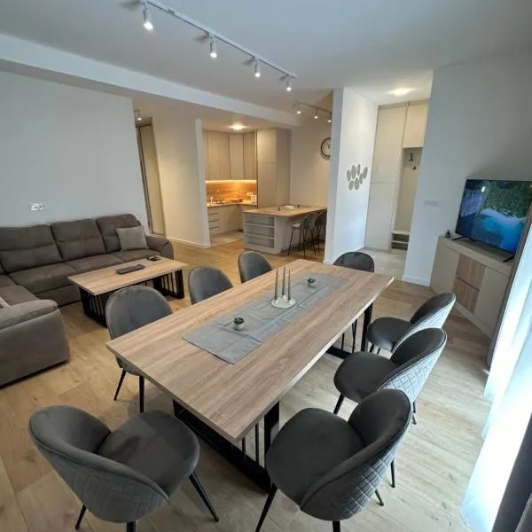 Fratelli Apartments，位于Tuzi的酒店