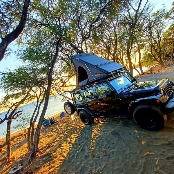 CampCar Maui Jeeps SUVs Hybrid Camper van Rentals with equipment and Travel Advice，位于卡胡卢伊的酒店