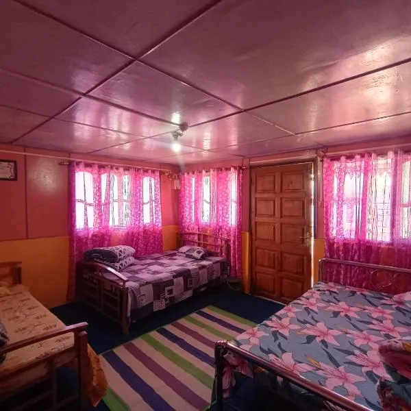 White Sea Homestay，位于Kurseong的酒店