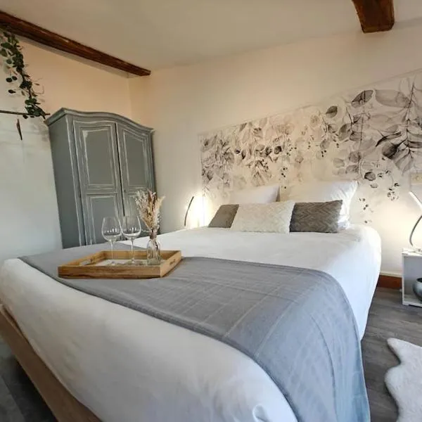 Le Duplex du Centre - Idéal pour un séjour détente !，位于Saint-Savinien的酒店
