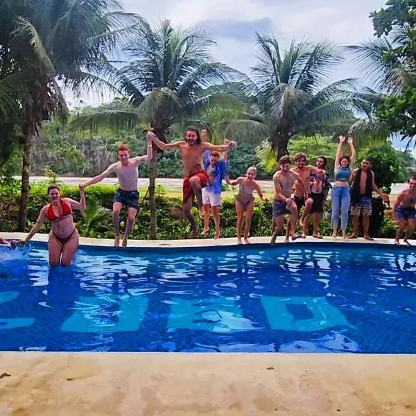 Lobo Hostel - Rurrenabaque，位于鲁雷纳瓦克的酒店