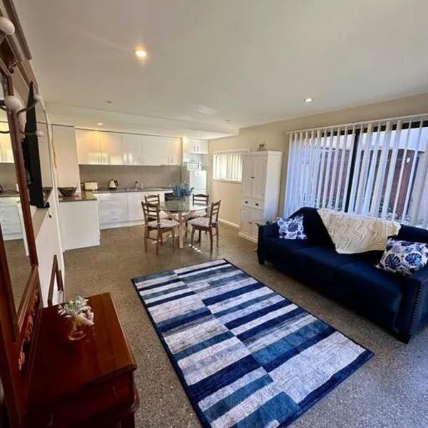 Tasman Sea View Bonny Hills，位于Bonny Hills的酒店