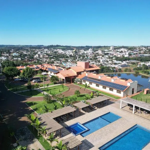 Hotel Lago Dourado，位于Dois Vizinhos的酒店