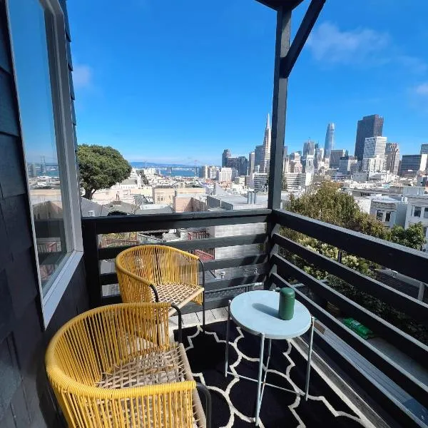 Charming 2BR Cottage with Bay and City Views-Gated Luxury Private Place，位于旧金山的酒店