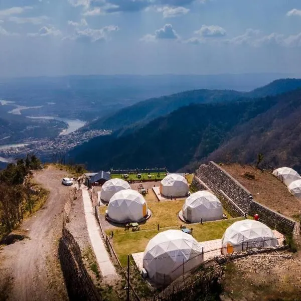 Navira Hills - Glamping Dome in Rishikesh，位于瑞诗凯诗的酒店