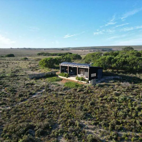 Countryside Container Home，位于Baardskeerdersbos的酒店