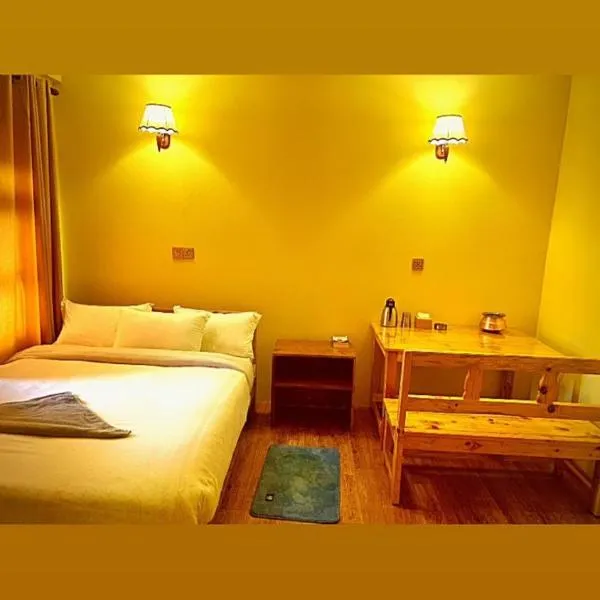 Hotel Trekkers Sanctuary Ghandruk，位于Astam的酒店