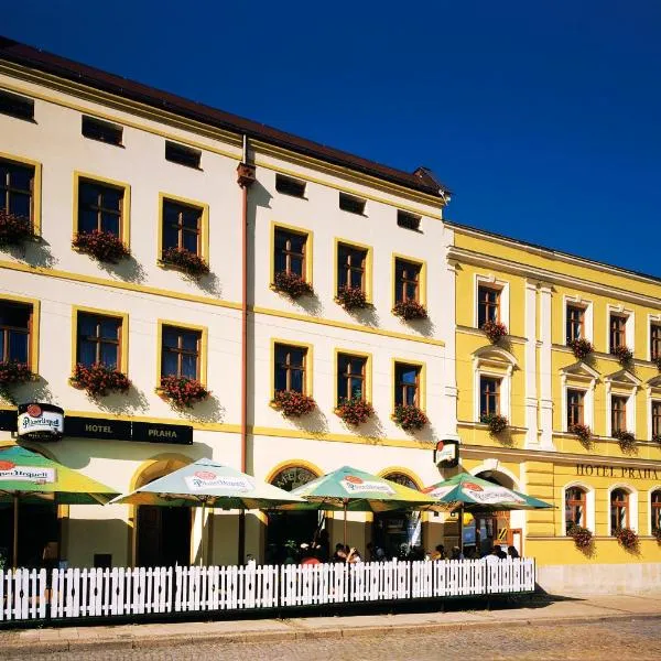Hotel Praha，位于Hejtmánkovice的酒店