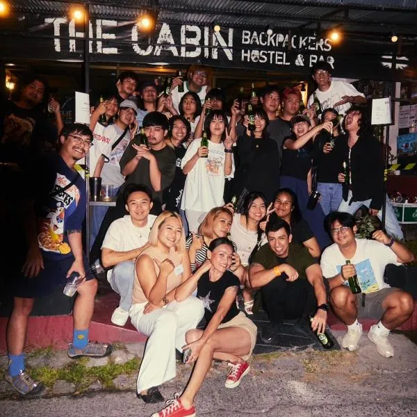 The Cabin Backpackers Hostel & Bar，位于清迈的酒店