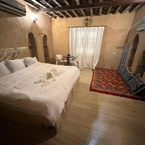 Al-Ghanima Rest House，位于阿尔哈姆拉的酒店