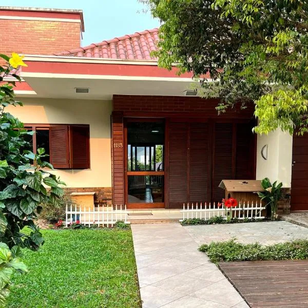 Casa da jabuticabeira centro de Rolante，位于Rolante的酒店