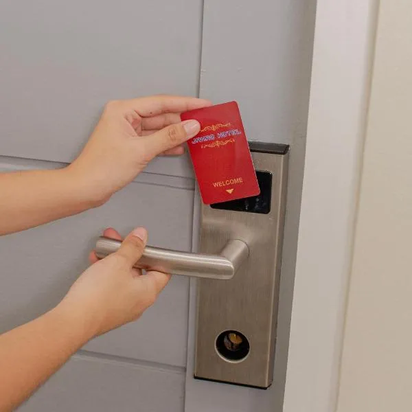 Sundance Tourist Inn，位于Makar的酒店