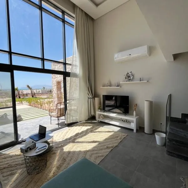 Cozy 2BR Seaview loft in Mesca Somabay，位于赫尔格达的酒店
