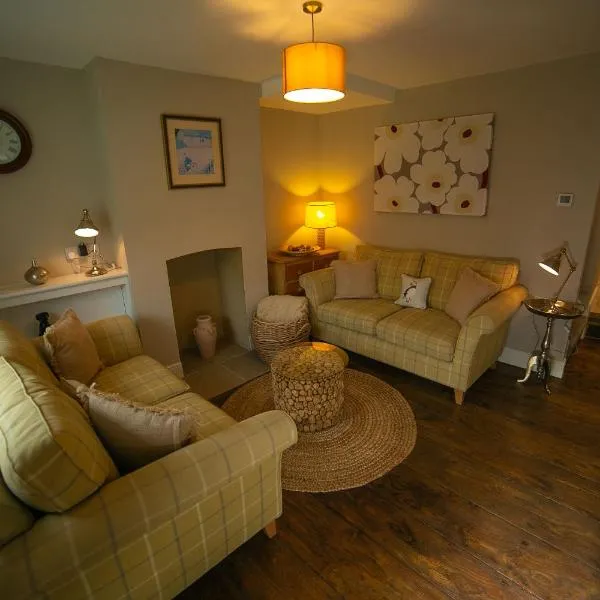 Banwell - 4 bedroom Cotswold cottage, Oxfordshire，位于Adderbury的酒店
