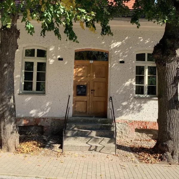 Ferienwohnung - Zu den zwei Linden，位于Penkun的酒店