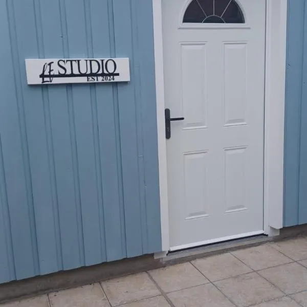 Le Studio，位于奥贝维利埃的酒店