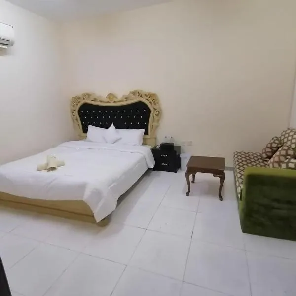 Private Guest Room in Kuwaitat，位于Alain的酒店