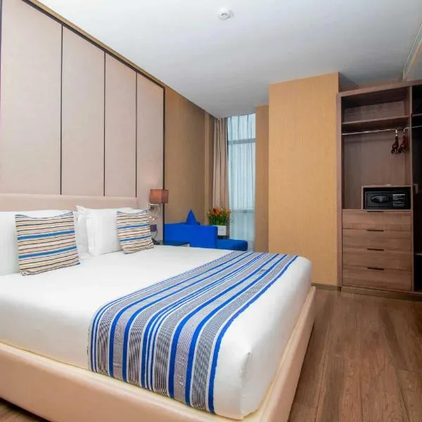 CIKA GOLDEN HOTEL and SUITES，位于洛美的酒店