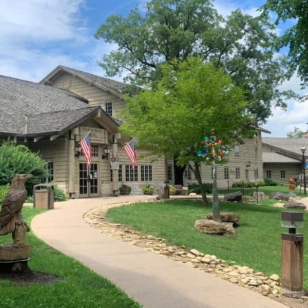 Starved Rock Lodge，位于奥格尔斯比的酒店