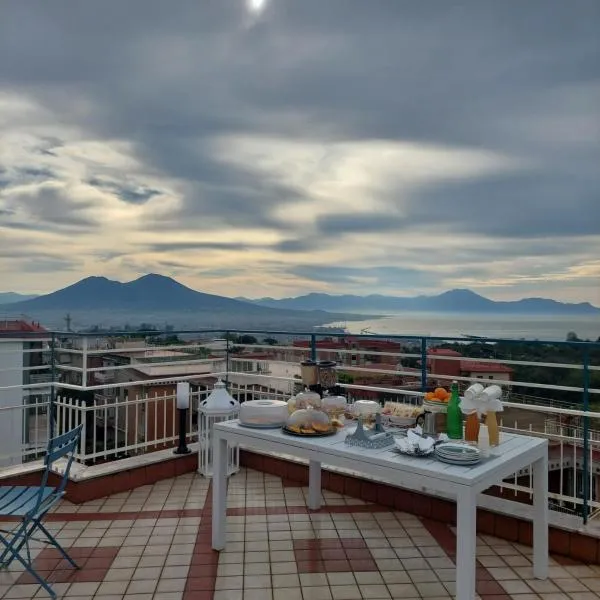 yoyo House Luxury Napoli，位于那不勒斯的酒店