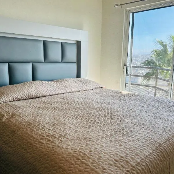 Céntrico departamento con vista hermosa de la ciudad，位于Bandini的酒店