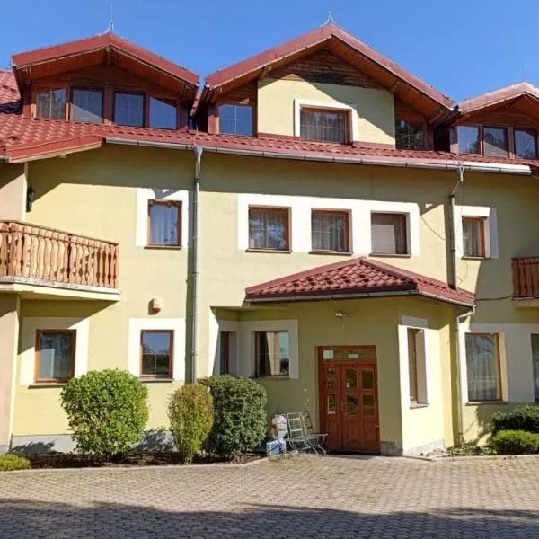 Penzión Zlatá Rybka，位于Závadka nad Hronom的酒店