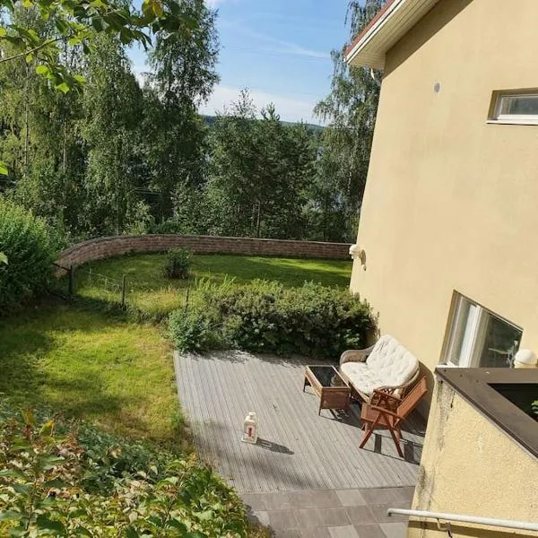 52m2 appartment near the city and the lake，位于Leppälahti的酒店